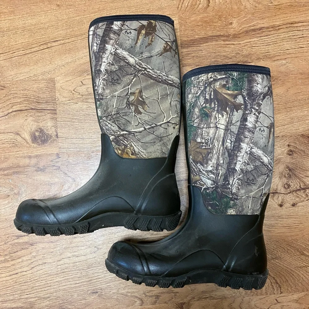 Women's Waterproof Camo Winter Rain Boots - Black and Brown
